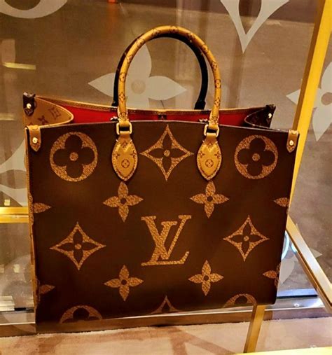 louis vuitton white|louis vuitton white plains.